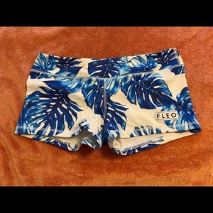 Blue Monstera Leaves 3.25 Fleo Shorts